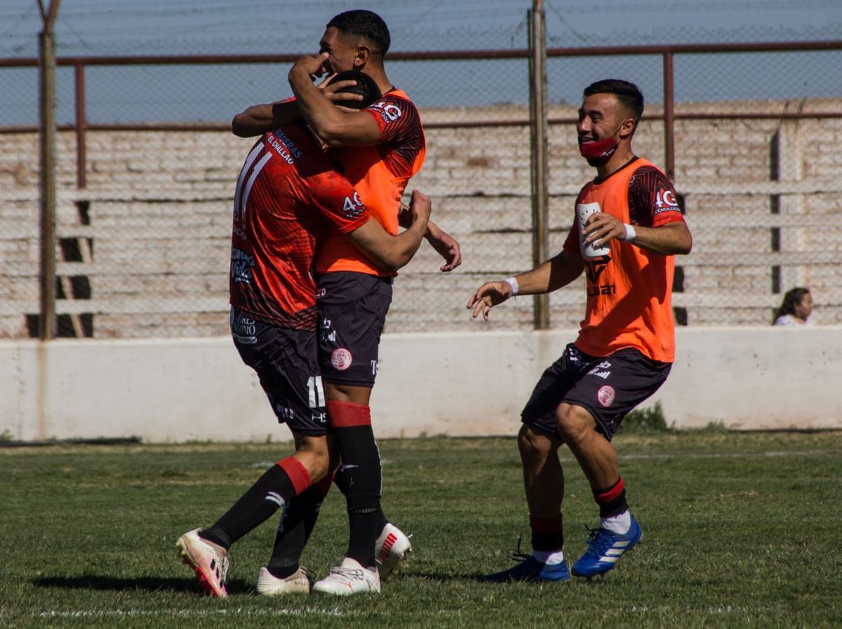 Huracán Las Heras logró un triunfazo en el General San Martín