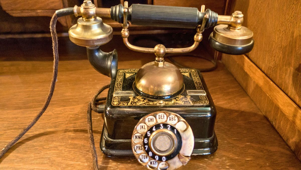 Si heredaste un viejo teléfono, no lo tires, posees un tesoro del reciclaje Si heredaste un viejo teléfono, no lo tires, posees un tesoro del reciclaje