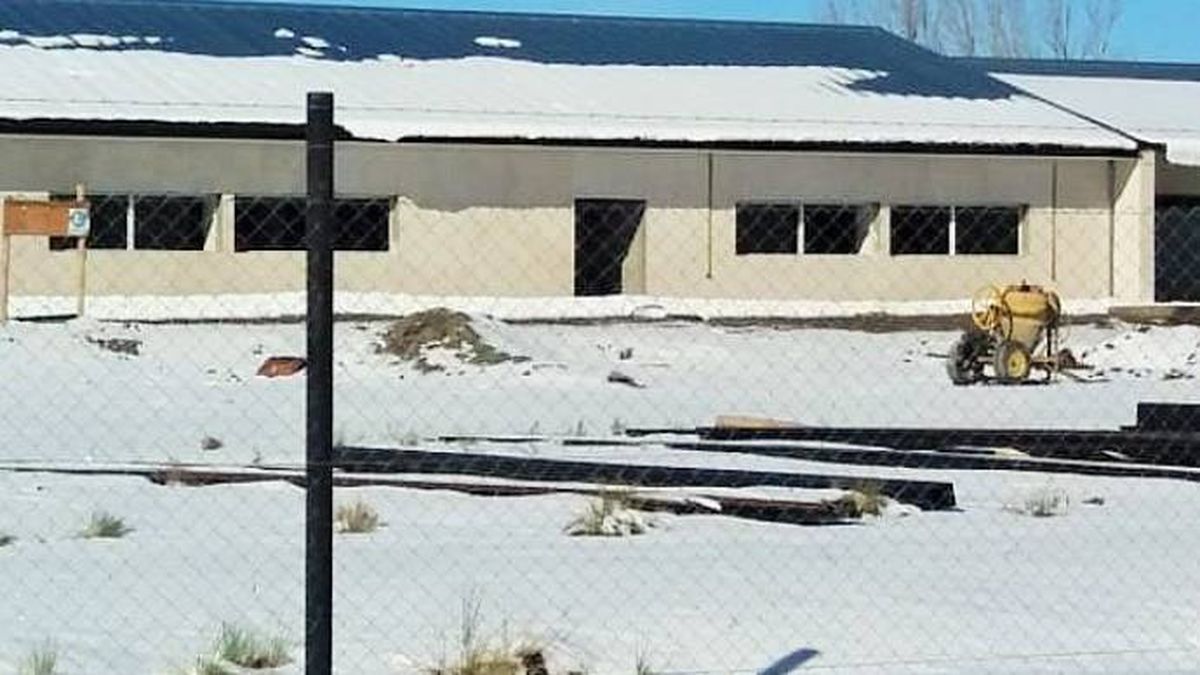 No habrá clases por las nevadas y el frío dictaminó la DGE. Las escuelas estarán cerradas en la mañana.