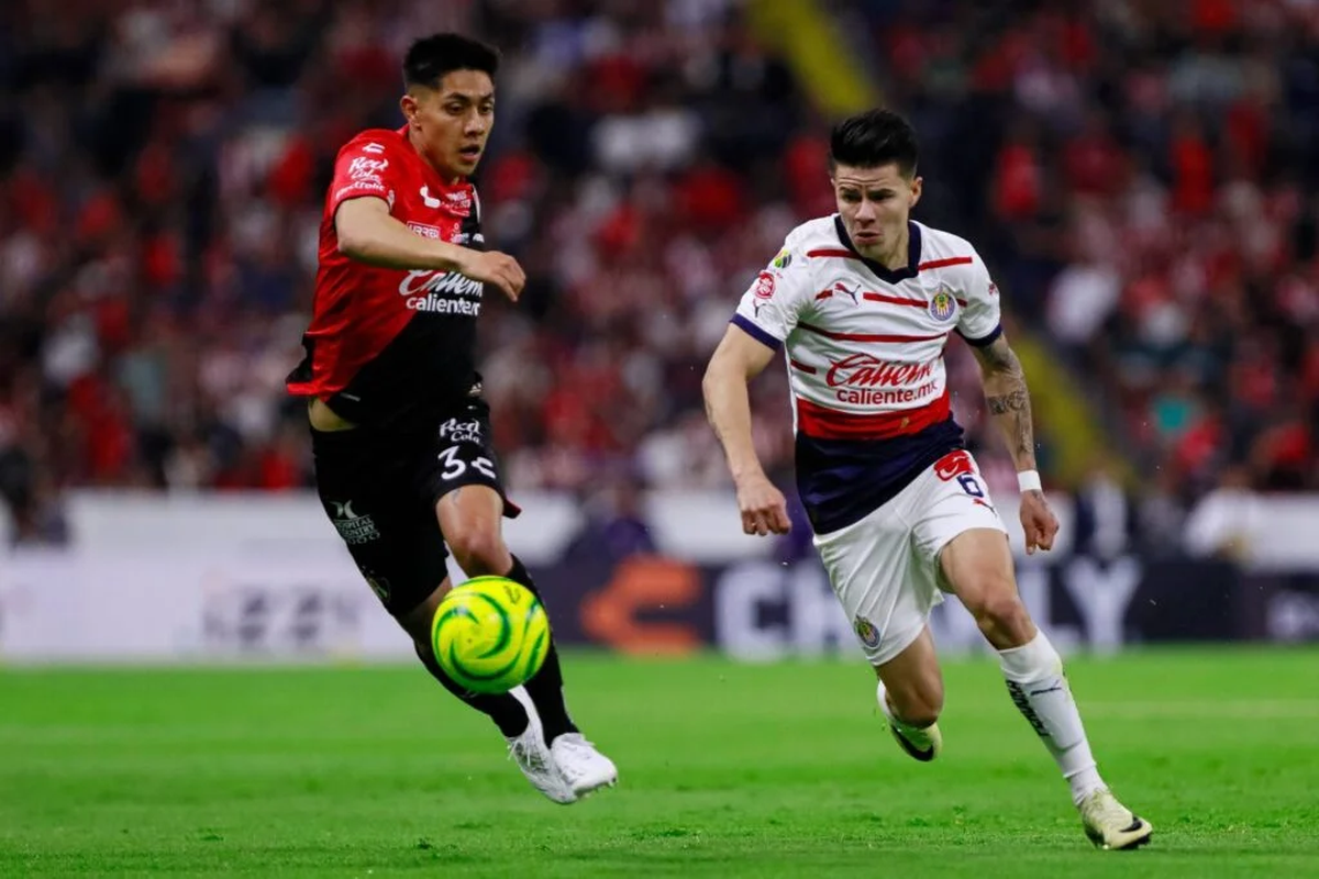 El clásico tapatío, por un lugar en la Liguilla. El clásico tapatío, por un lugar en la Liguilla.