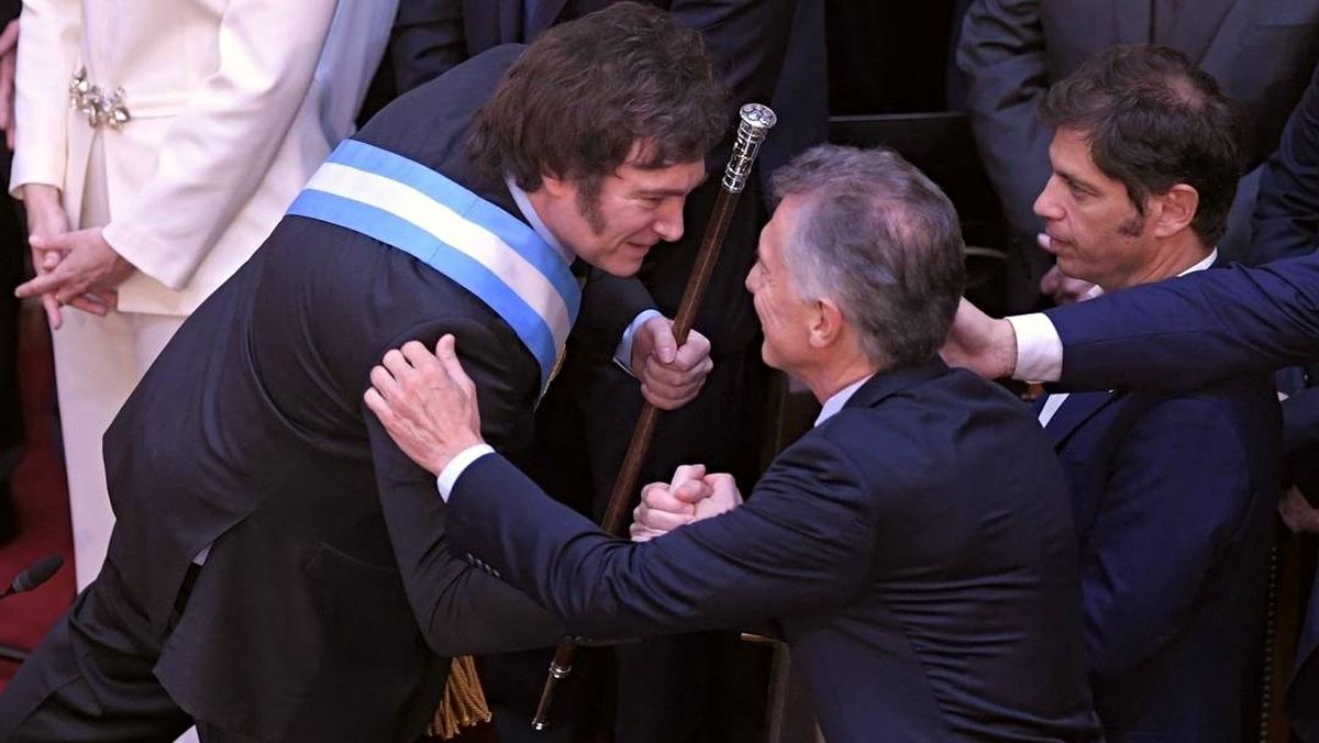 La alianza Javier Milei y Mauricio Macri logró derrotar a Axel Kicillof en Buenos Aires. La alianza Javier Milei y Mauricio Macri logró derrotar a Axel Kicillof en Buenos Aires.