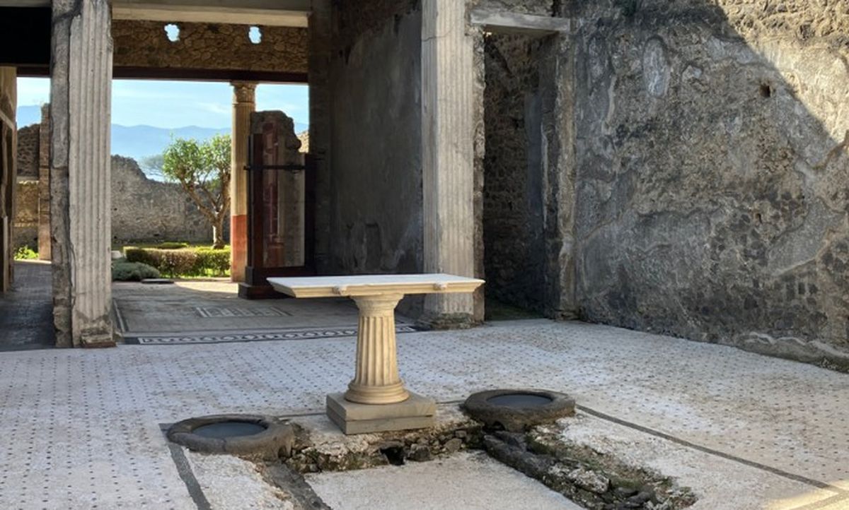 En este informe se analizaron los criterios de diseño de iluminación natural en más de ciento treinta espacios interiores emplazados en la antigua ciudad de Pompeya.  En este informe se analizaron los criterios de diseño de iluminación natural en más de ciento treinta espacios interiores emplazados en la antigua ciudad de Pompeya.