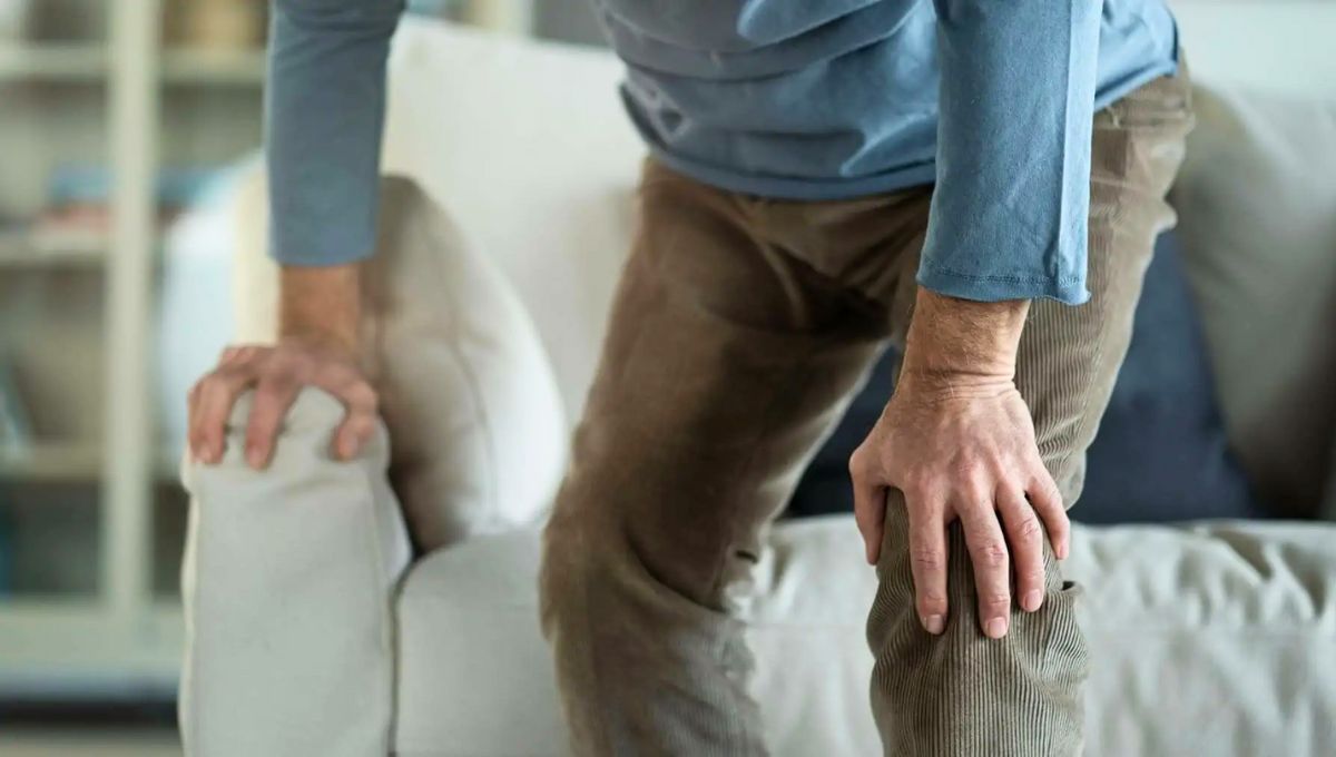 Ni pilates, ni caminar: el ejercicio que fortalece la rodilla y previene la artrosis en adultos mayores