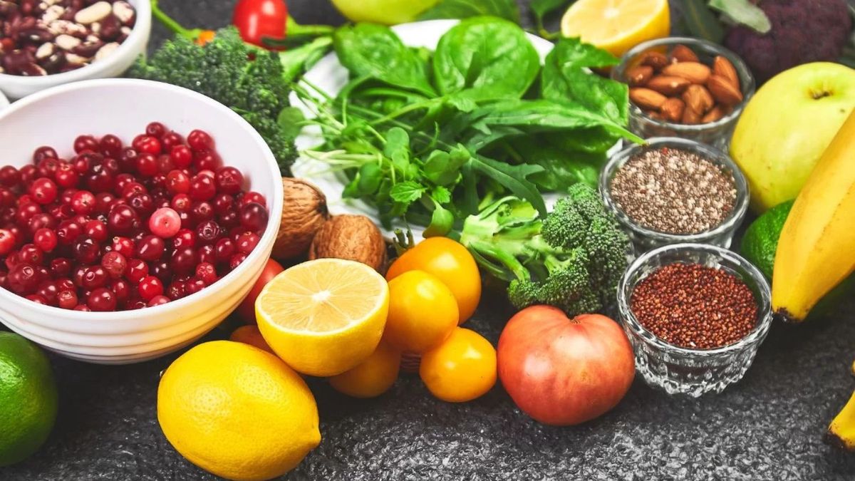 La dieta alcalina ayuda a bajar de peso, equilibrar el pH y proteger la salud. La dieta alcalina ayuda a bajar de peso, equilibrar el pH y proteger la salud.