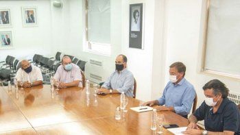 Los docentes que se diferenciaron del SUTE y celebraron la suba por decreto