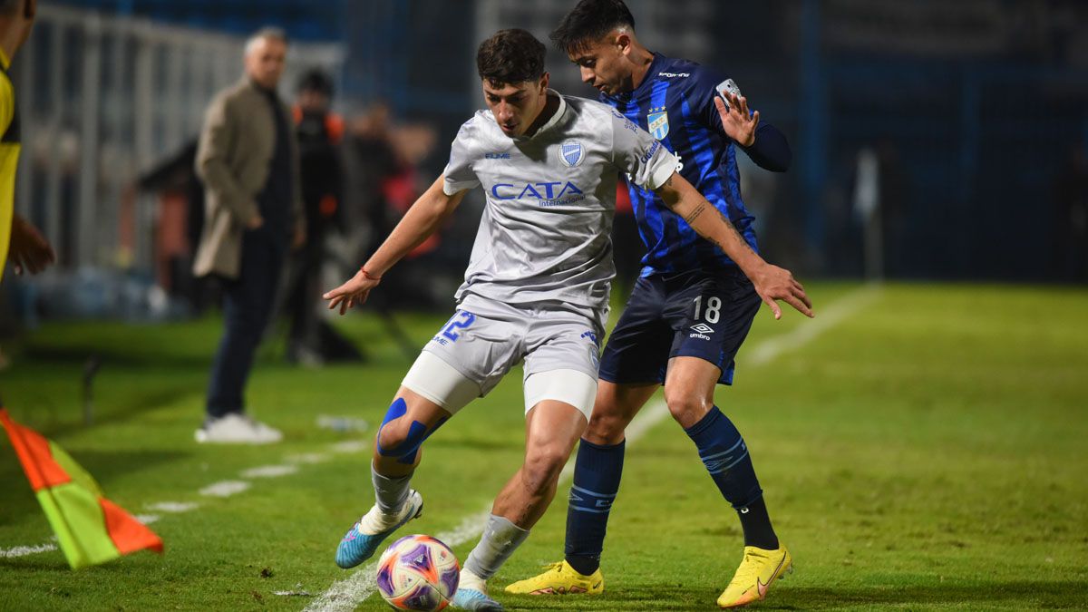 Godoy Cruz cayó ante Atlético Tucumán.
