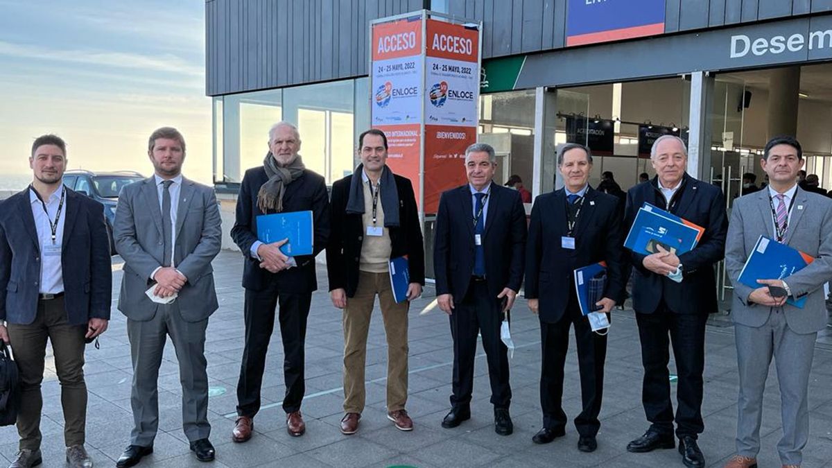 La delegación de empresarios mendocinos visitó los puertos de Chile.