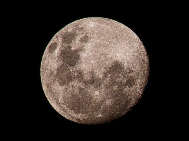 La NASA busca que empresas mineras inviertan en la Luna