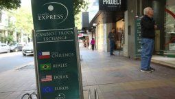 Preocupa la brecha del 30% entre el dólar mayorista y el usado para fugar divisas