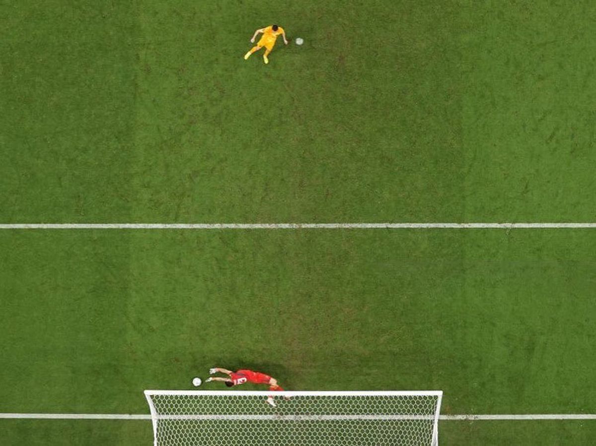 El Dibu Martínez se hizo gigante ante Países Bajos, donde la Selección argentina sacó boleto para las semifinales del Mundial Qatar 2022.