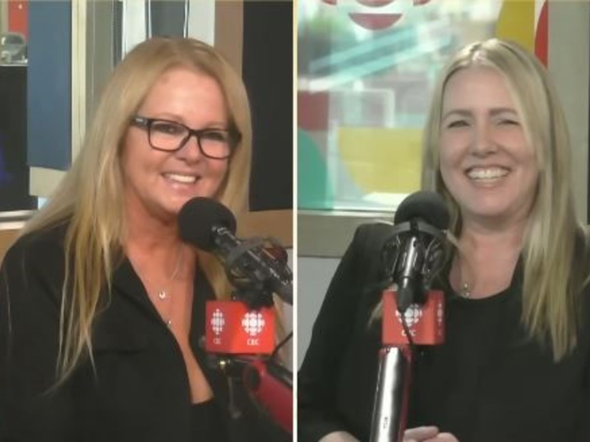 Lazos de sangre. Paula y Emily mantuvieron una larga amistad pero luego descubrieron que son hermanas. Lazos de sangre. Paula y Emily mantuvieron una larga amistad pero luego descubrieron que son hermanas. 