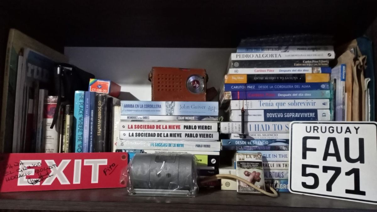 Los libros de Bollati. A lo largo de su vida fue coleccionando todo tipo de material sobre Los libros de Bollati. A lo largo de su vida fue coleccionando todo tipo de material sobre