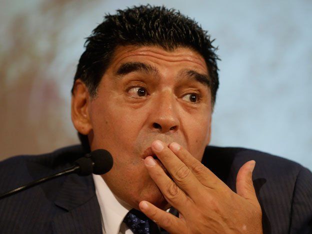 Maradona, en problemas