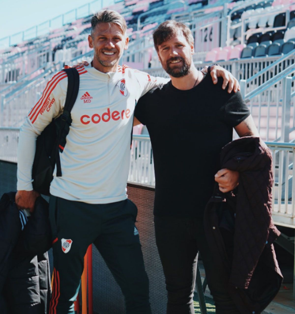 Martín Demichelis, DT de River, se encontró en Orlando con Fernando Cavenaghi