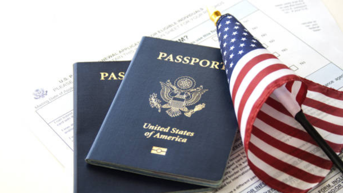 ¿Llegó el fin para el pasaporte en papel?