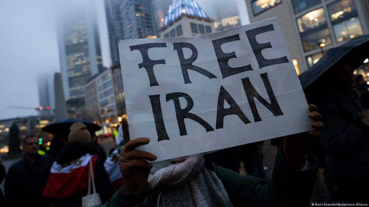 Ir&aacute;n est&aacute; sumido en enormes protestas.