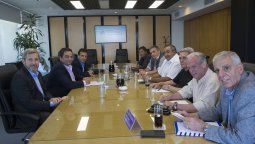 El gobierno y la CGT se reunieron en el Ministerio de Trabajo  para negociar por Ganancias