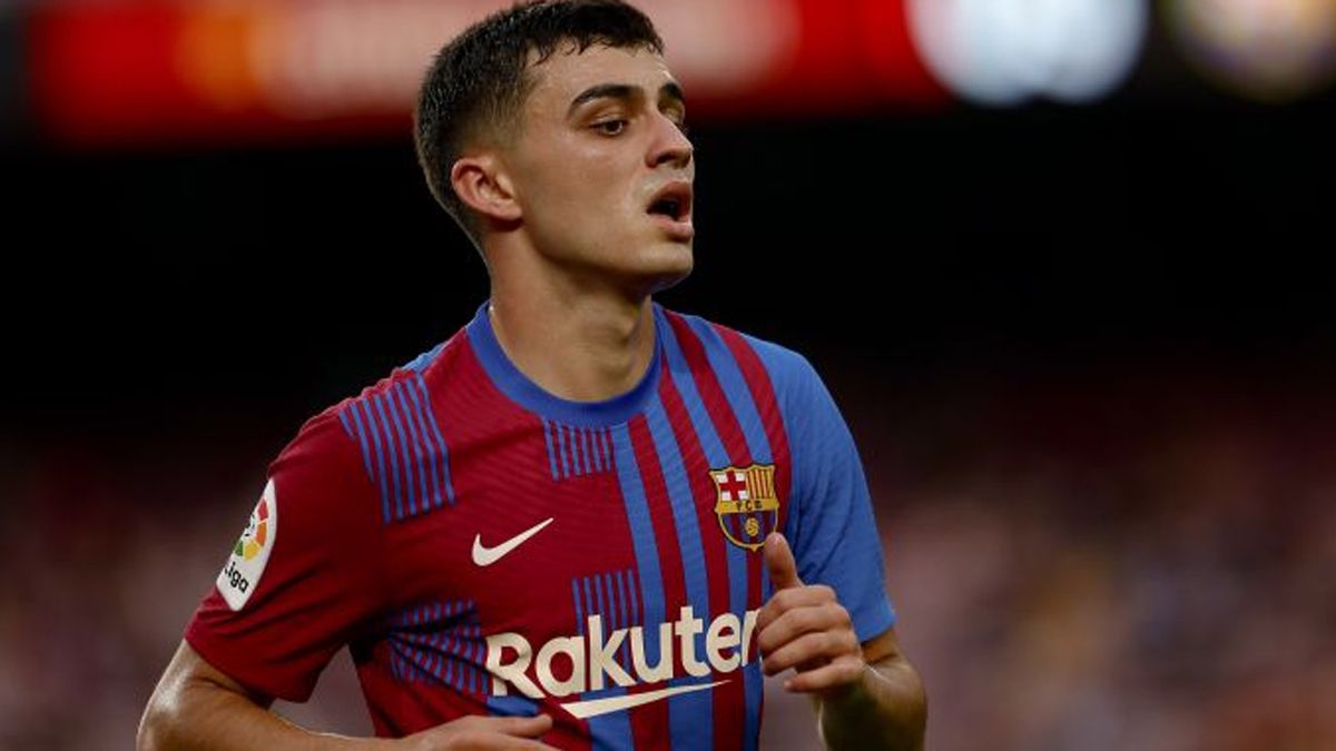 Pedri tiene 18 años y su nuevo contrato con el Barcelona tiene una cláusula de rescisión de 1.000 millones de euros
