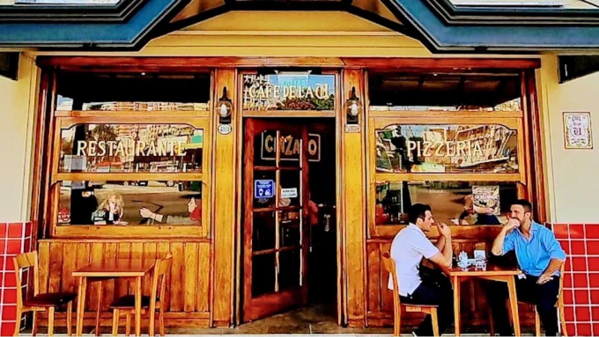 Comida, bebida y postre por $13.500 en este bodegón clásico