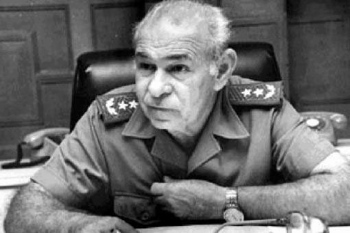 Murió a los 82 años histórico general cercano a Fidel y Raúl Castro