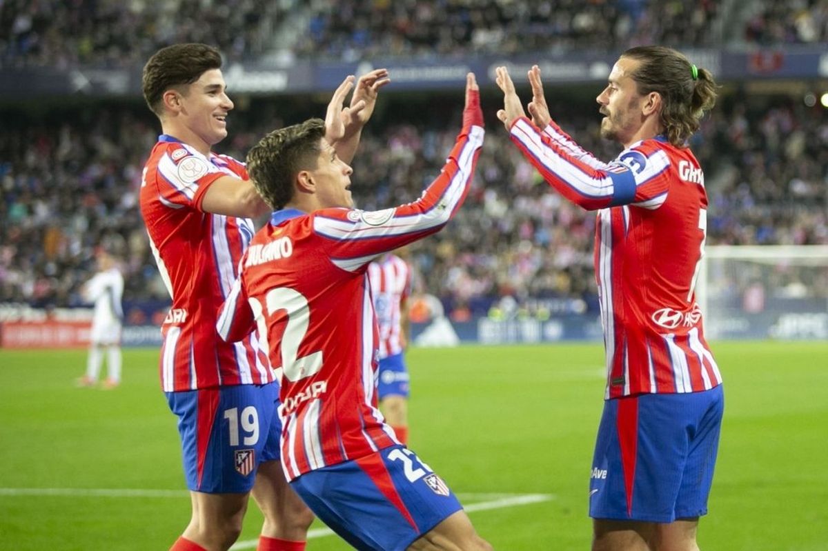 El Atlético Madrid escaló a la cima de La Liga de España. El Atlético Madrid escaló a la cima de La Liga de España.