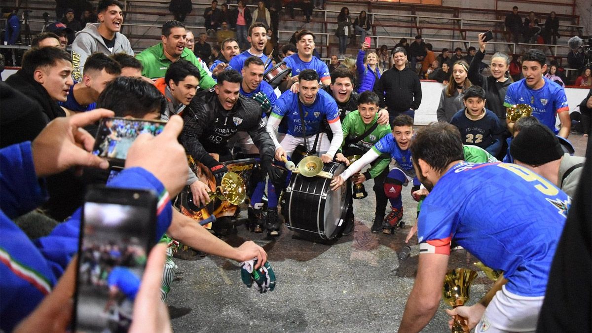 Casa de Italia celebró ante San Martín la conquista del torneo Apertura. Foto: gentileza Soy del Este.