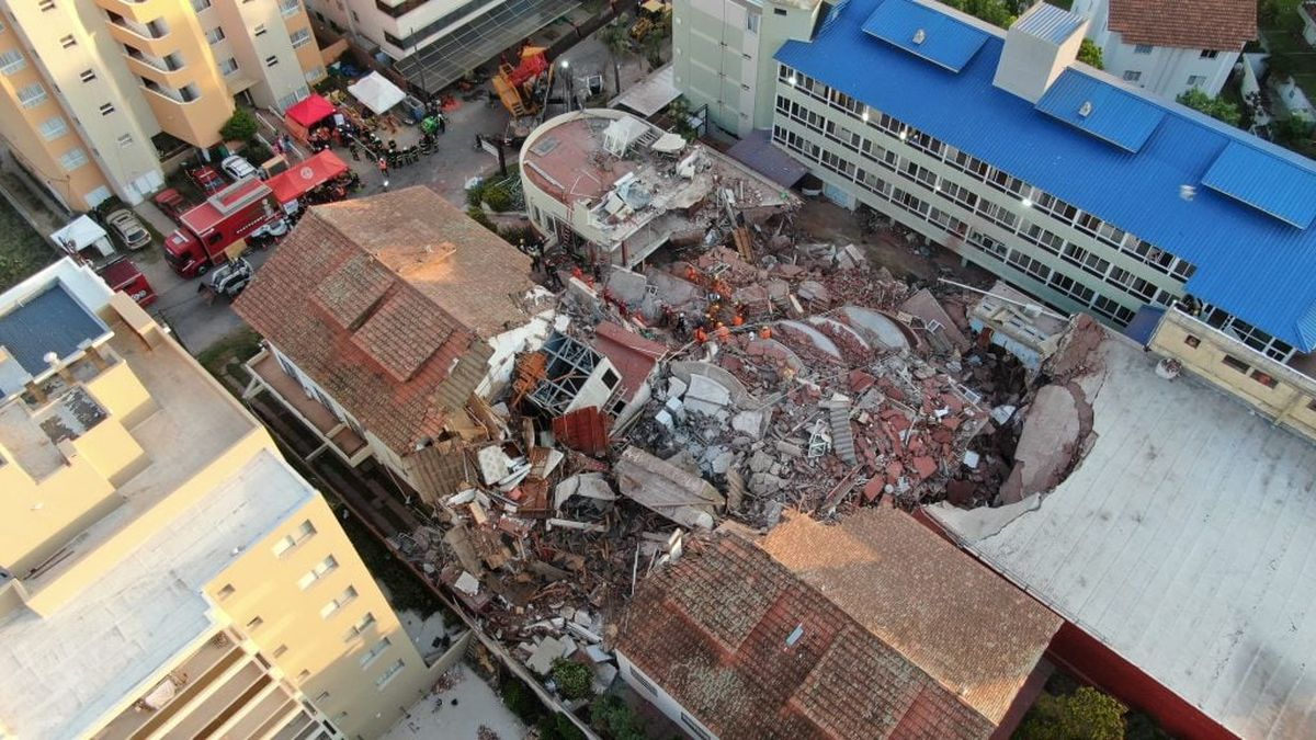 Así quedó el hotel que se derrumbó en Villa Gesell. 