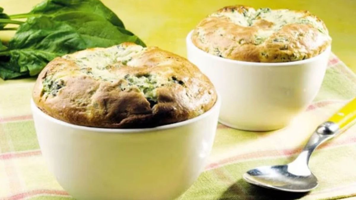 Los brownies pueden cocinarse de diferentes maneras, como en este caso, en porciones individuales Los brownies pueden cocinarse de diferentes maneras, como en este caso, en porciones individuales