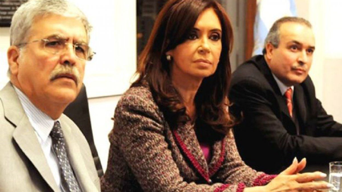 Encuesta: el 63% cree que CFK sabía que López era corrupto