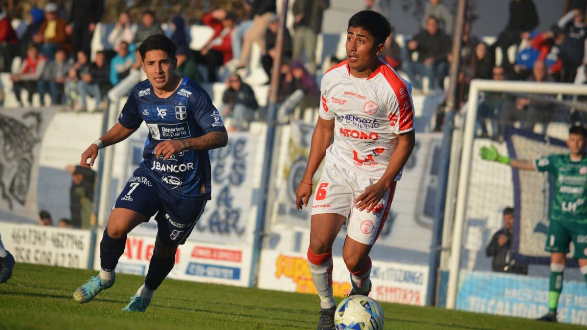 El Globo no pudo con Atenas en Río Cuarto y cayó derrotado a cinco minutos del final. El Globo no pudo con Atenas en Río Cuarto y cayó derrotado a cinco minutos del final.