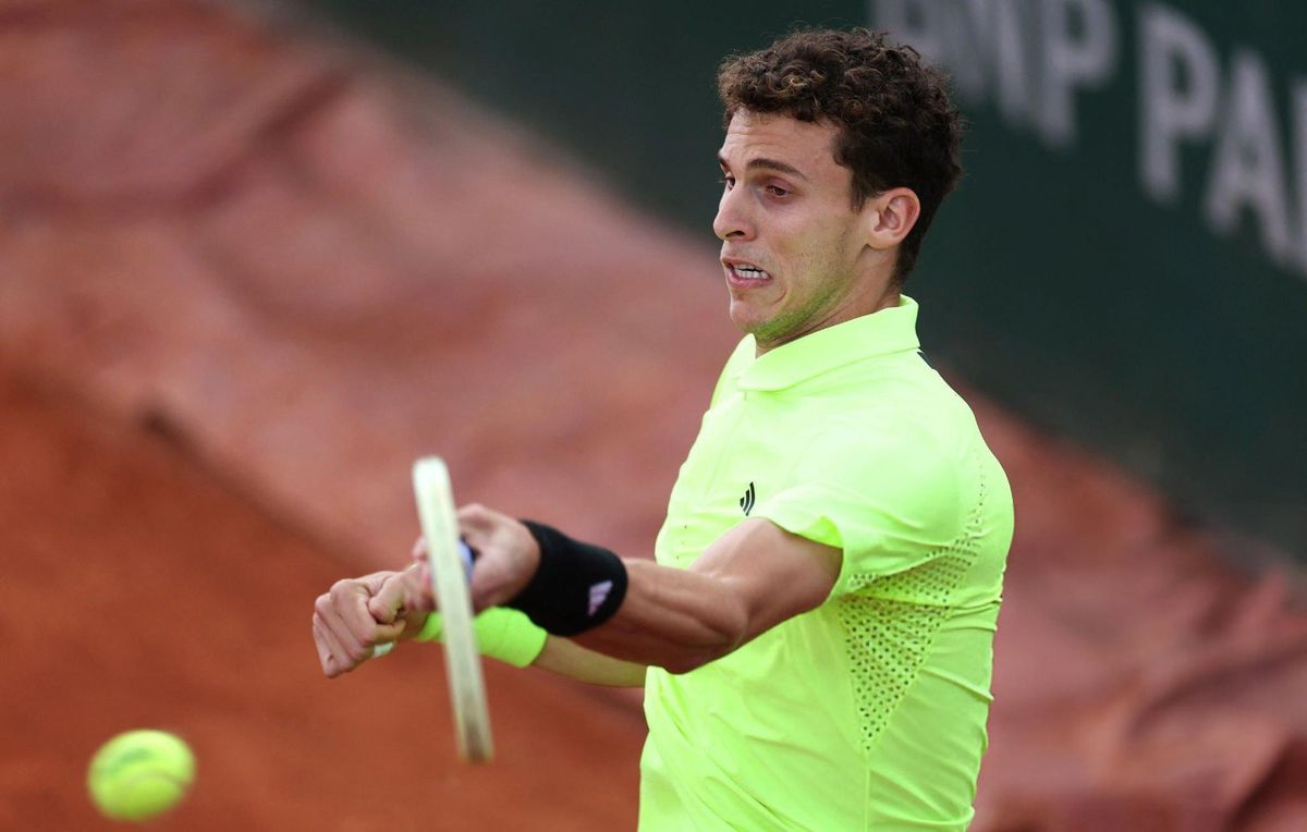 Juan Manuel Cer&uacute;ndolo lleva 4 triunfos seguidos en Roland Garros.
