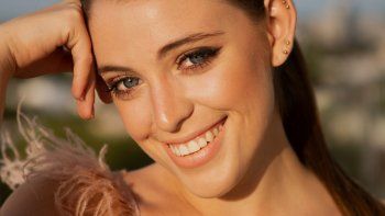 Clarita Ceschín a full: cantante, conductora radial, influencer y panelista en TV