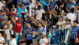 Hinchas del Tomba se quejaron por el particular saludo de la Liga Profesional