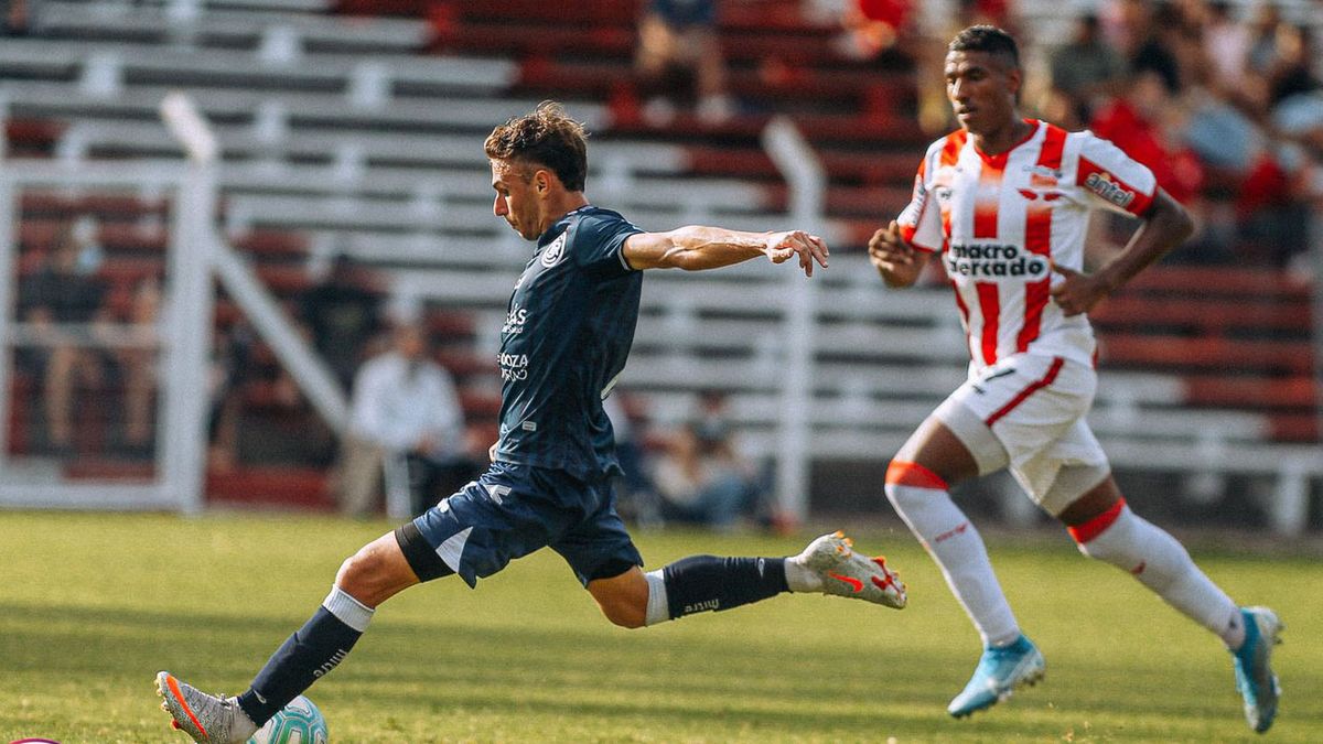 Triunfo de Independiente Rivadavia ante River de Uruguay