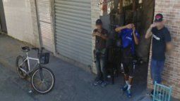Un hombre apuntó con su arma a las cámaras de Google Maps en Brasil