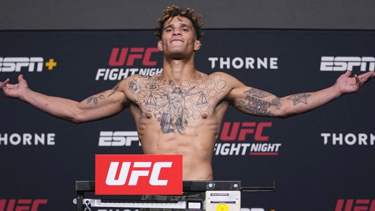 Luchador de UFC detuvo a un ladrón que quiso robarle el auto