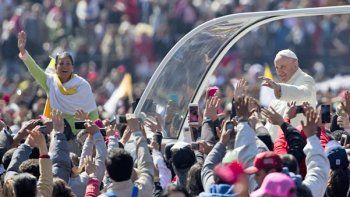 El Papa urge a dirigentes mexicanos a trabajar por la justicia y la paz