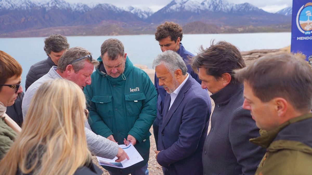 El gobernador Cornejo repasa detalles del masterplan con las obras para la refuncionalización del perilago Potrerillos y las inversiones necesarias.
