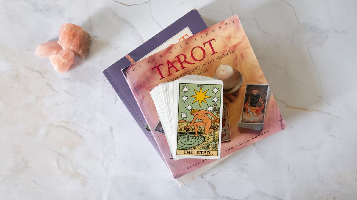 Tarot: descubre tu destino para hoy miércoles 2 de octubre de 2024