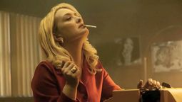 La actriz Carolina Crescentini interpreta a Adelina Tattilo en la serie de Netflix.