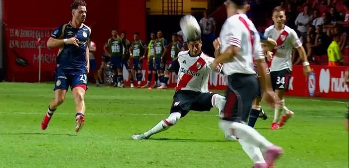 La rodilla de Portillo preocupa a todos los de River.