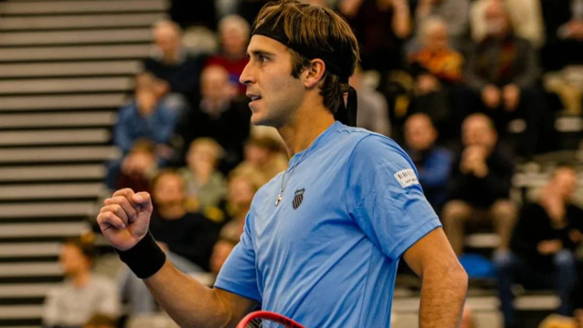 Tomás Etcheverry jugó en Groningen el primer punto del duelo de Copa Davis entre Argentina y Países Bajos.