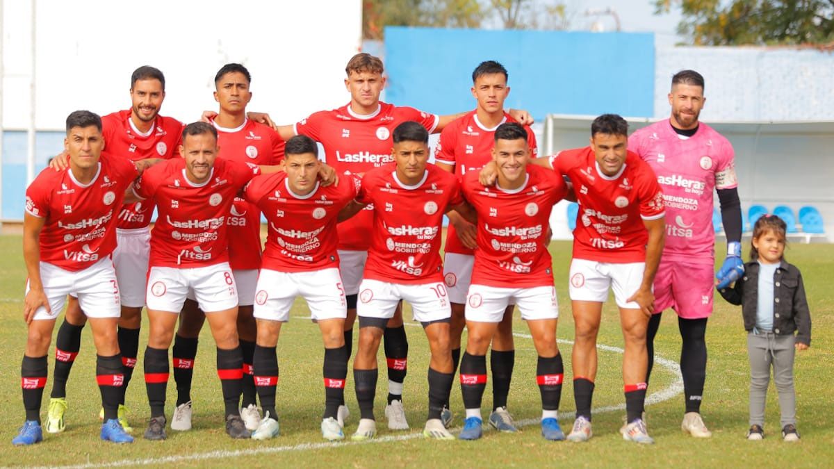 Huracán Las Heras se presentará ante Argentino de Monte Maíz en calle Olascoaga.