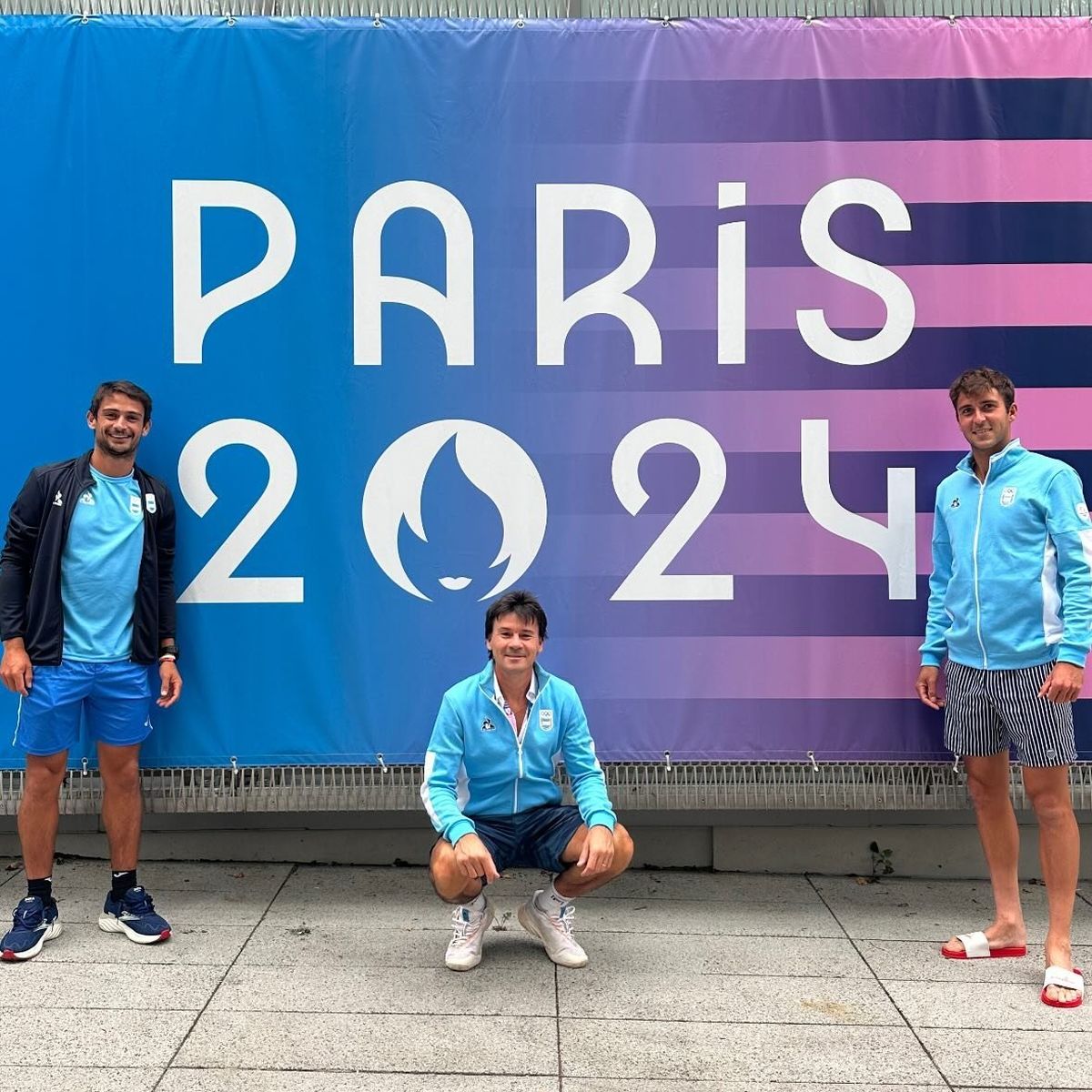 Mariano Navone, Guillermo Coria y Tomás Etcheverry en París. Mariano Navone, Guillermo Coria y Tomás Etcheverry en París.