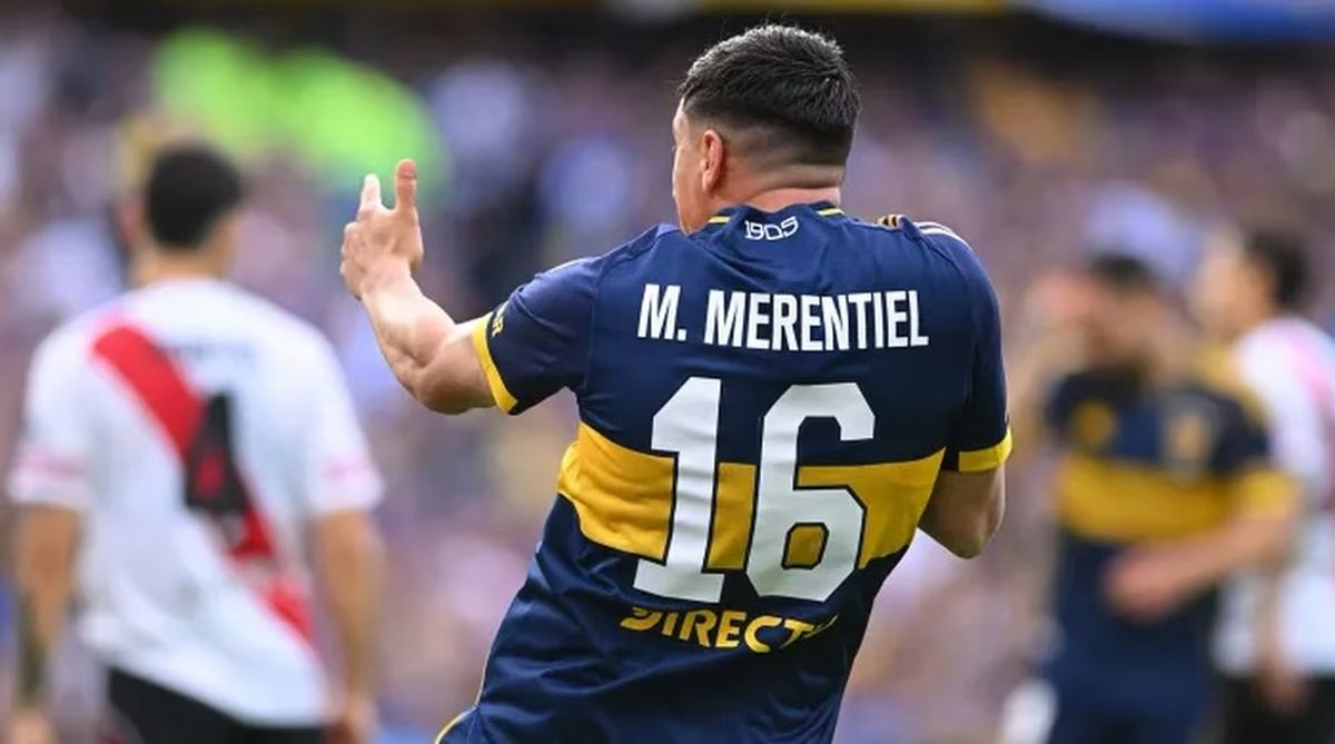 Miguel Merentiel celebrando un gol frente a River y desatando la alegr&iacute;a de los hinchas de Boca.