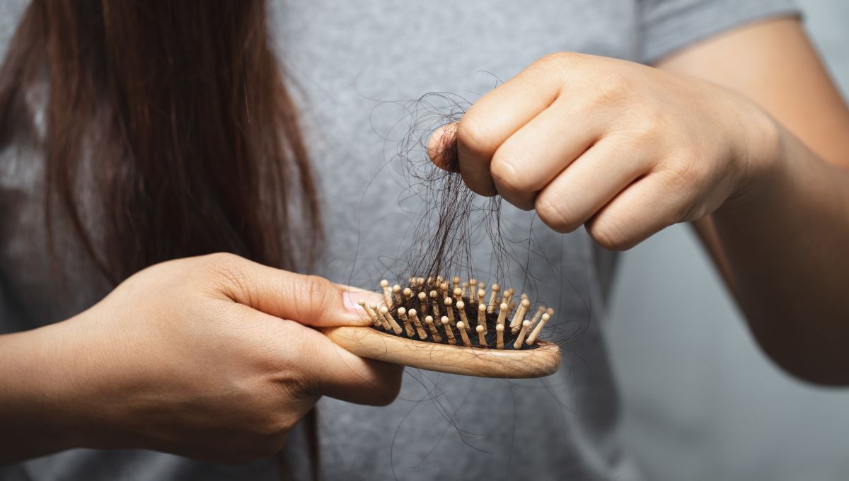 ¿Cuál es el significado emocional de que se te caiga el cabello?