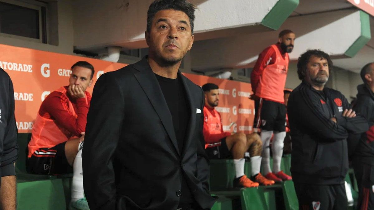 Marcelo Gallardo, el DT de River, pierde a dos jugadores de cara al debut en la Copa Libertadores.