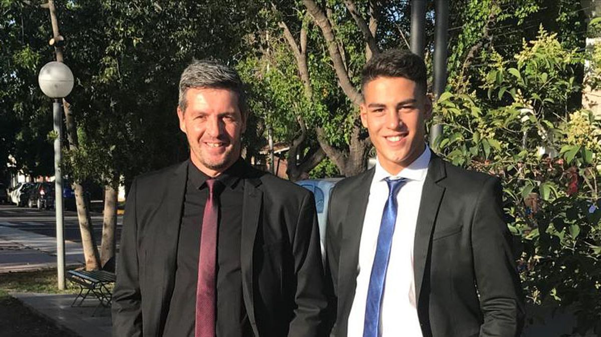 Sergio Aldunate, junto a su hijo Bautista.
