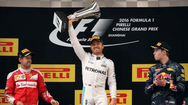 Rosberg consiguió una contundente victoria y acentuó su predominio