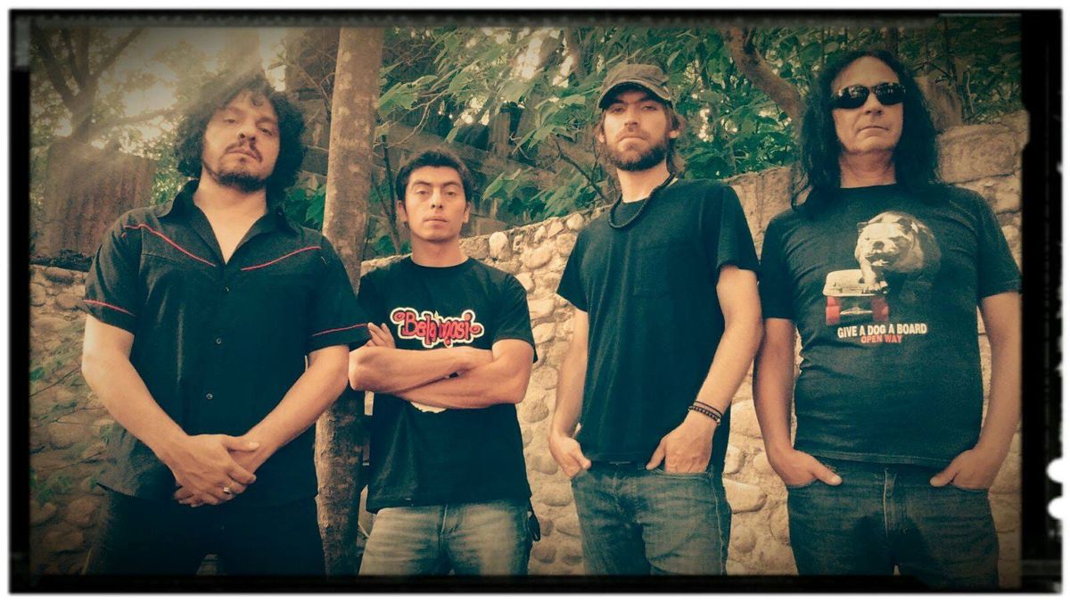 Los Bela de estreno. Bela Lugosi estrenará en Luján su nuevo tema, No tiene fin.
